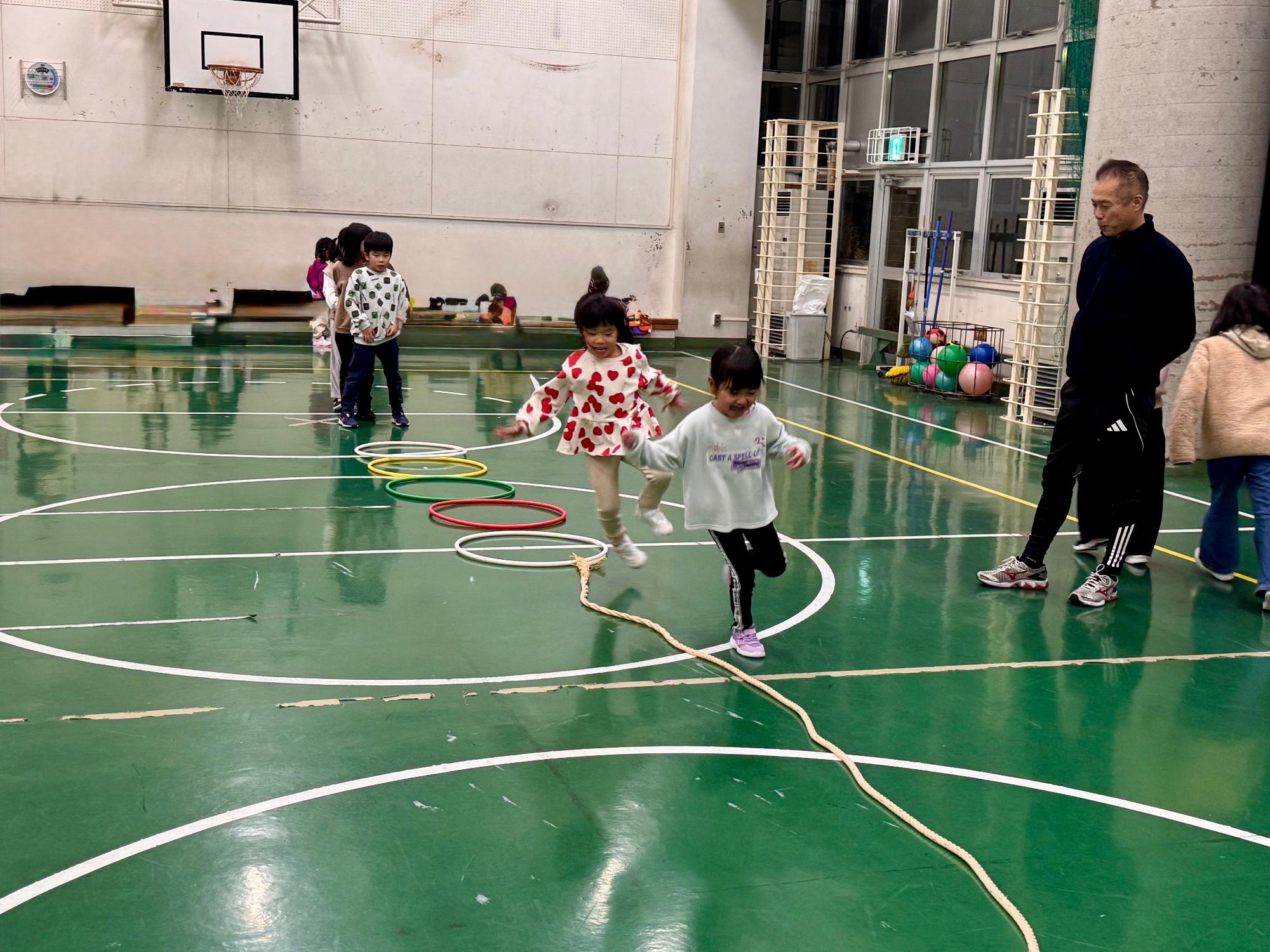 スポーツクラブ