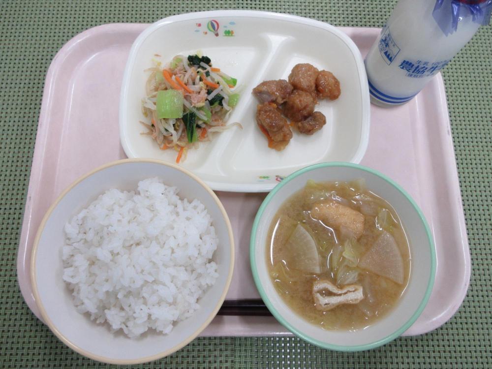 ごはん　牛乳　春キャベツのみそ汁　豚肉の甘酢あえ　こまツナあえ