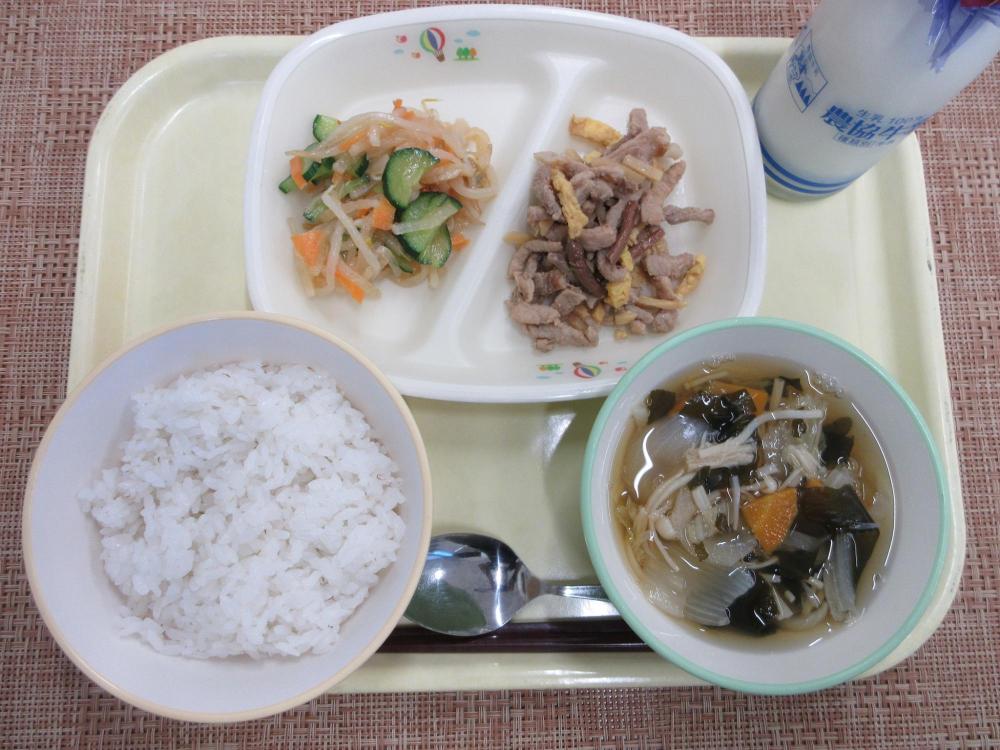 ごはん　牛乳　わかめスープ　ビビンバの具（肉）　ビビンバの具（ナムル）