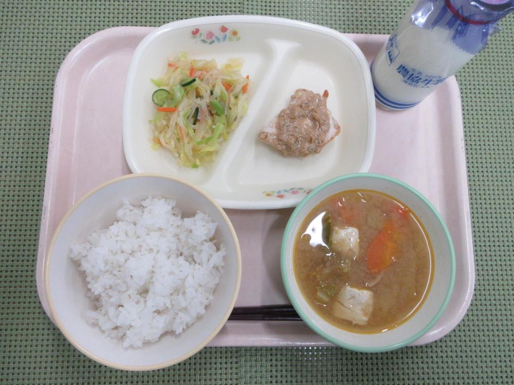 ごはん　牛乳　辛味豆腐汁　鶏肉のバンバンジーソース　春雨サラダ